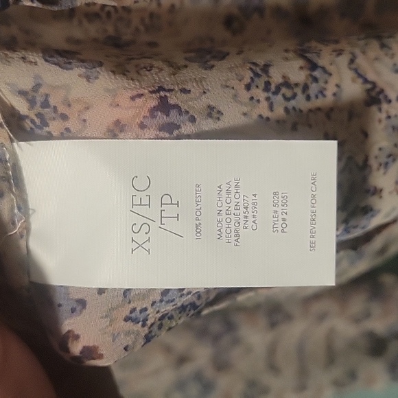 Cabi Women's Sheer Drawstring Floral Boho Blouse Size Extra Small - Picture 9 of 9